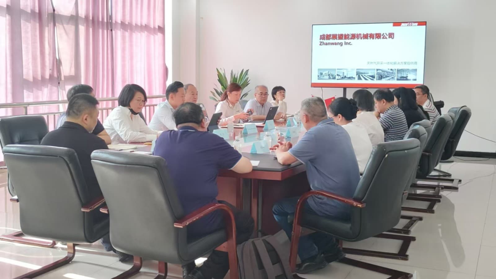 Caterpillar and ECI Leadership Visit Zhanwang to Explore Deeper Cooperation